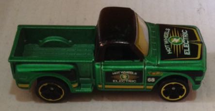 Custom Chevy Pick Up Electric Verde Y Negro - Hot Wheels toy car collectible - Main Image 1