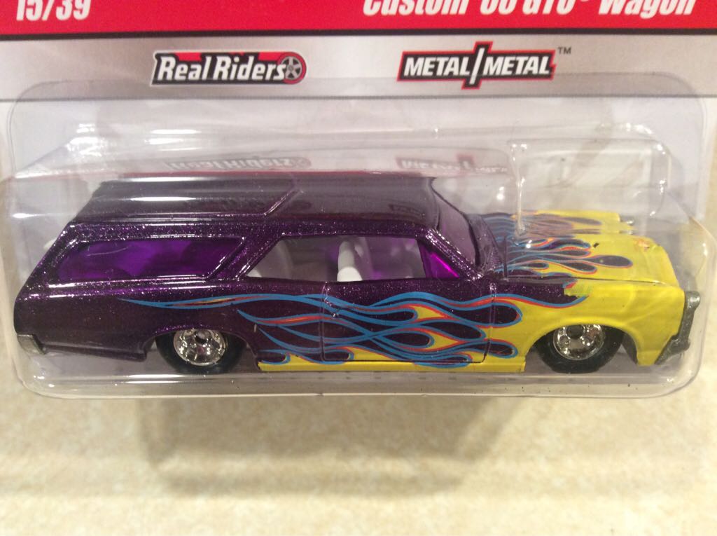 Custom 66 GTO Wagon Larrys Garage - Larrys, Waynes, And Phils Garage toy car collectible - Main Image 2