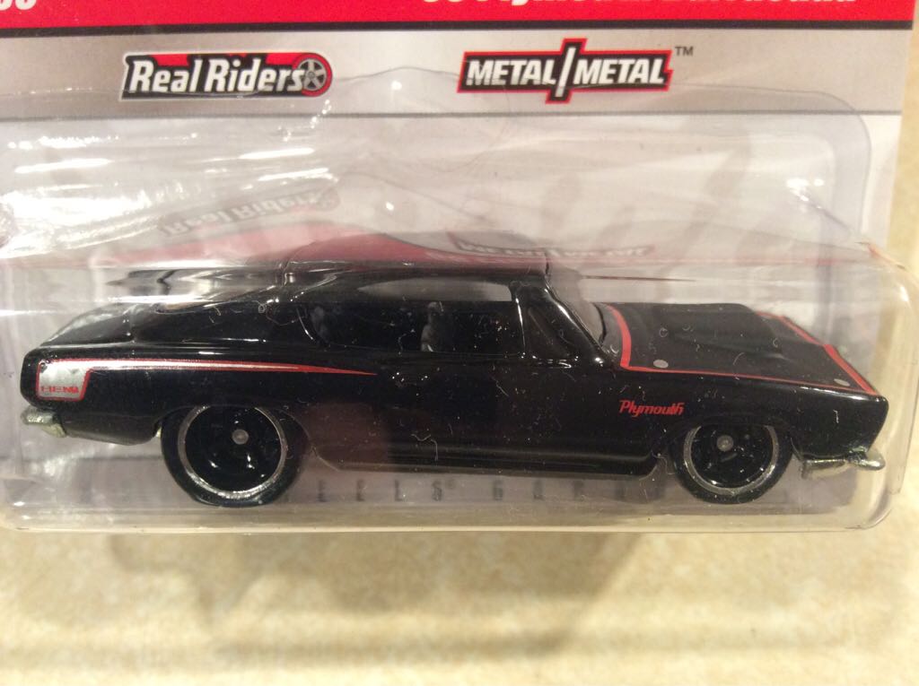 68 Plymouth Barracuda Phils Garage - Larrys, Waynes, And Phils Garage toy car collectible - Main Image 2