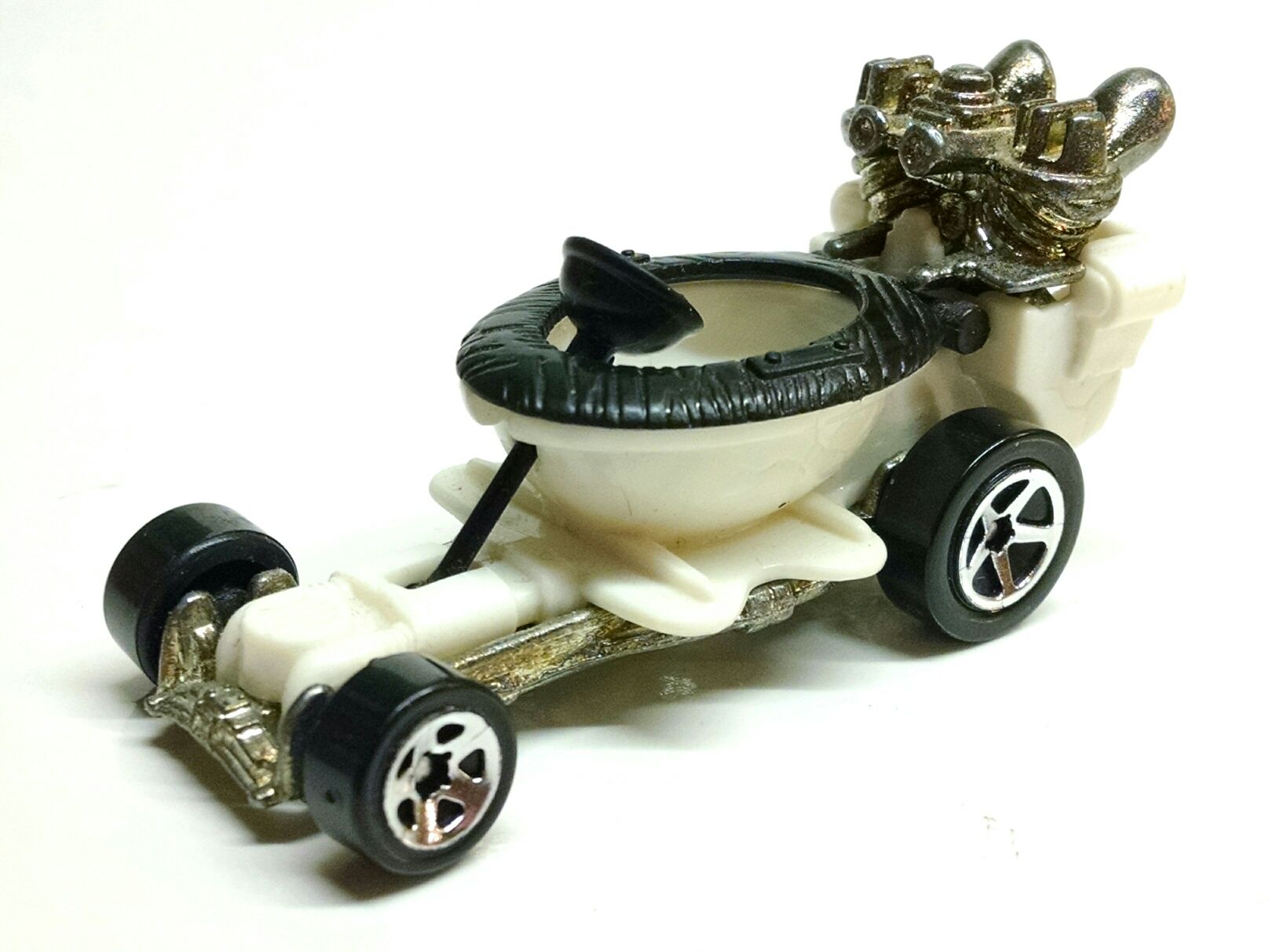 Grua Negra Con Flamas