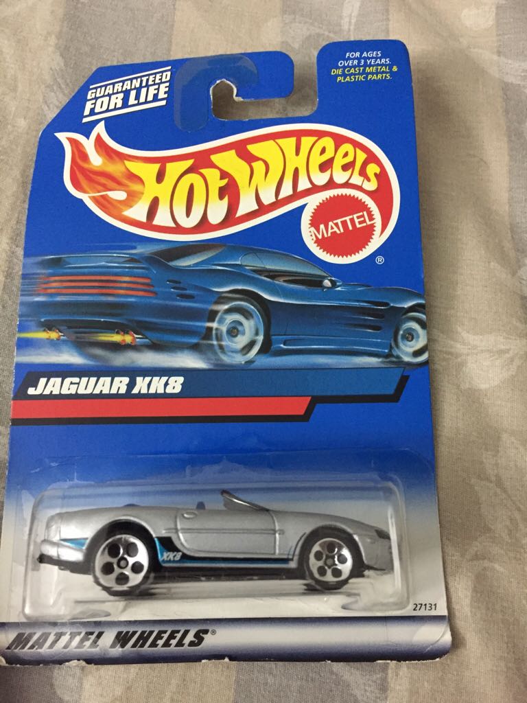 Jaguar XK8 - Mattel Wheels toy car collectible - Main Image 1