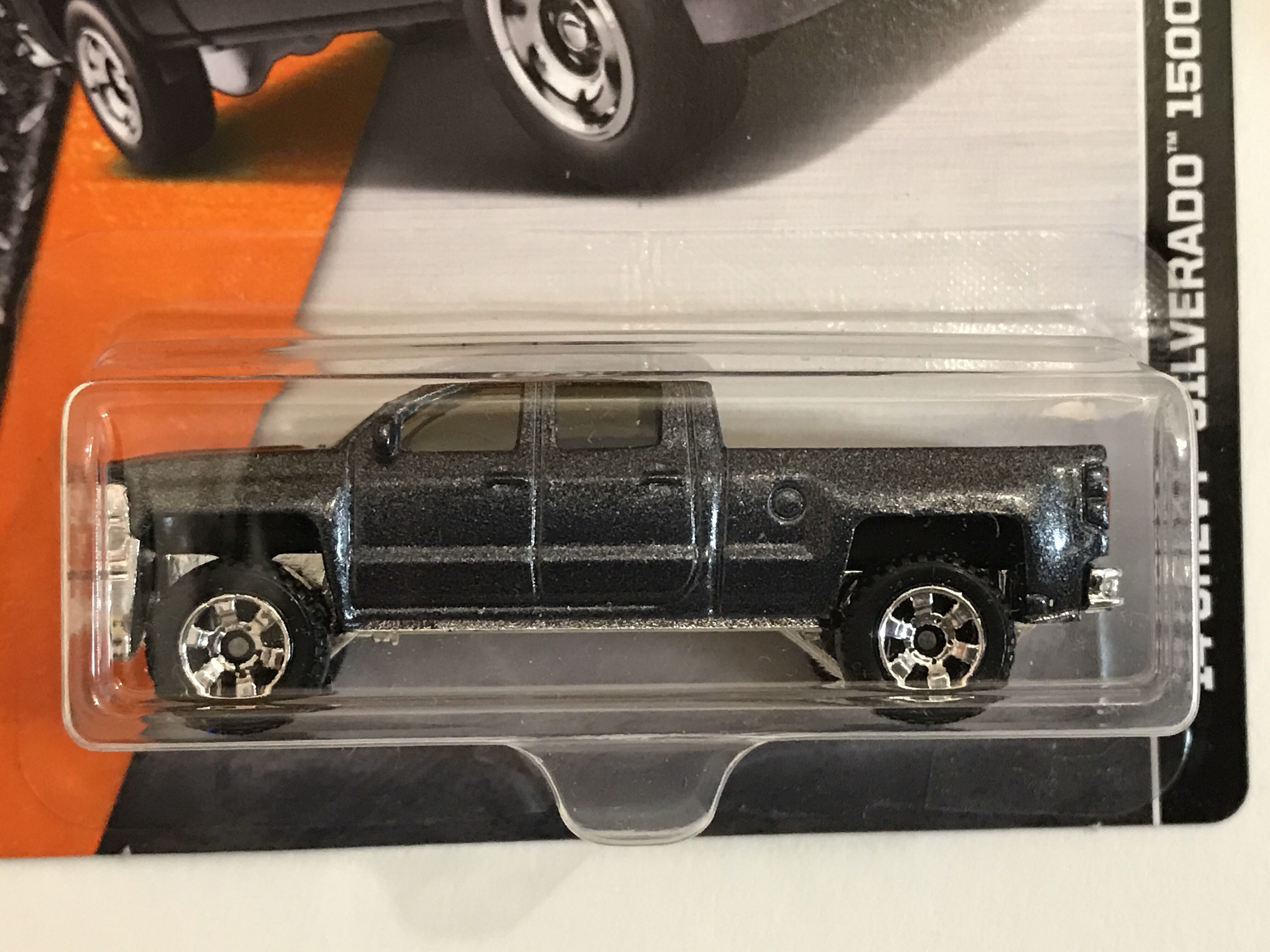 ’14 Chevy Silverado 1500 - MBX Construction toy car collectible - Main Image 3
