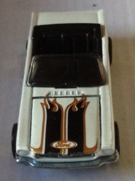 Ford Mustang Convertible Blanco 1965 - Hot Wheels toy car collectible - Main Image 2