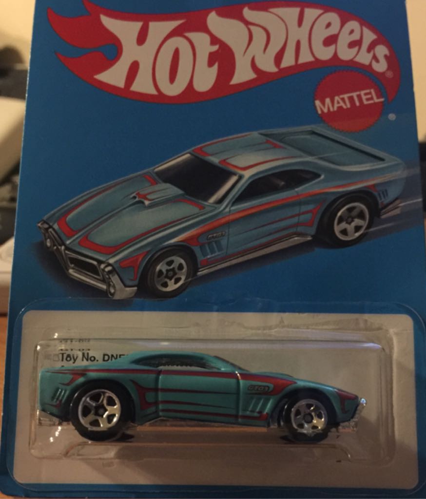 *”Travel Trecker”, Blue & White #21