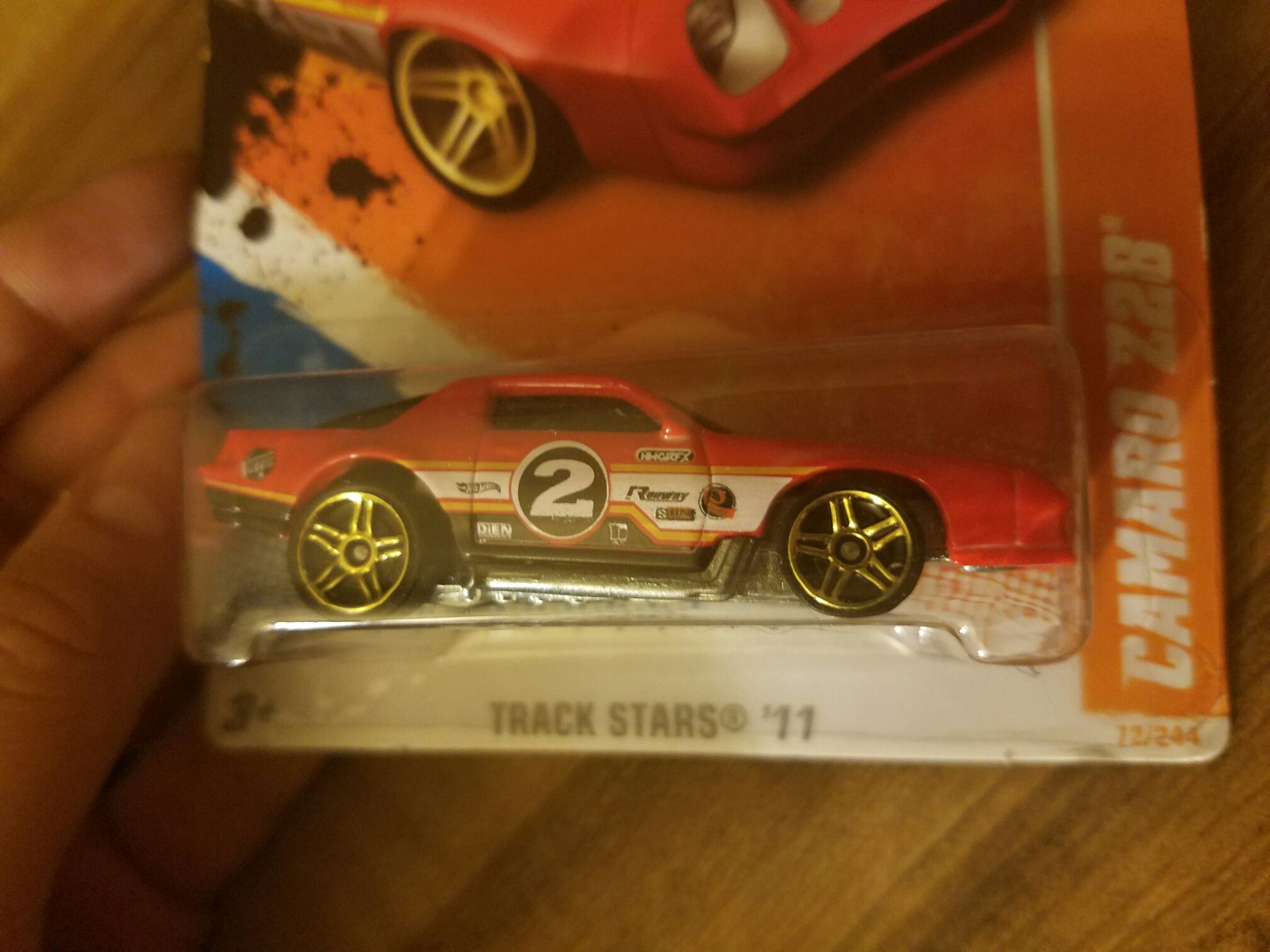 Track Stars 11 - Cameron Z28 toy car collectible - Main Image 2