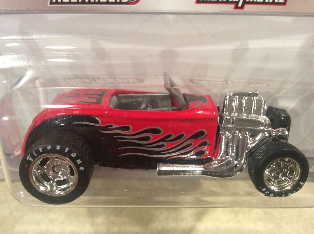 Street Rodder Waynes Garage - Larrys, Waynes, And Phils Garage toy car collectible - Main Image 2