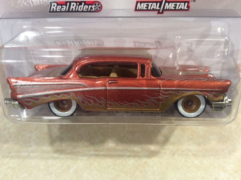 57 Chevy Waynes Garage - Larrys, Waynes, And Phils Garage toy car collectible - Main Image 2