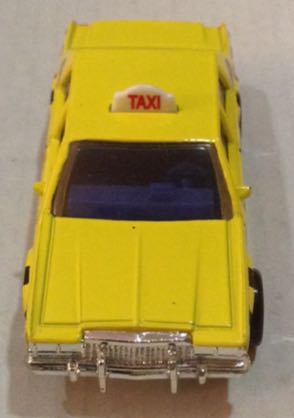 Ford LTD  Taxi Aeropuerto Amarillo - Machtbox toy car collectible - Main Image 2