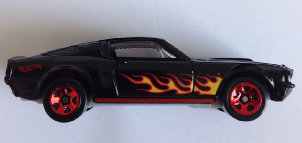 4/5 ’67 Shelby GT-500 - 2017 - HW Flames 5-Pack toy car collectible - Main Image 1