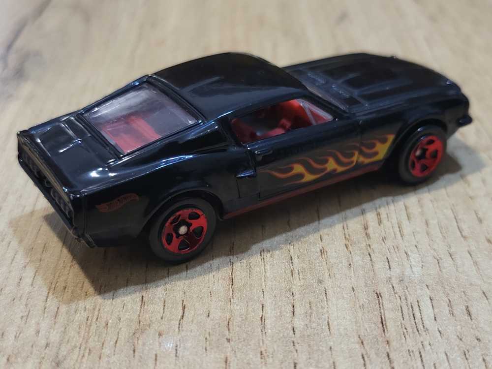 4/5 ’67 Shelby GT-500 - 2017 - HW Flames 5-Pack toy car collectible - Main Image 2
