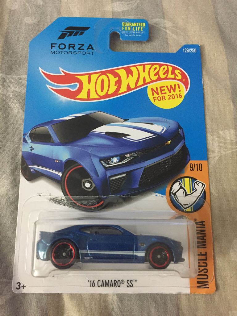’16 Camaro SS - Muscle Mania toy car collectible - Main Image 1