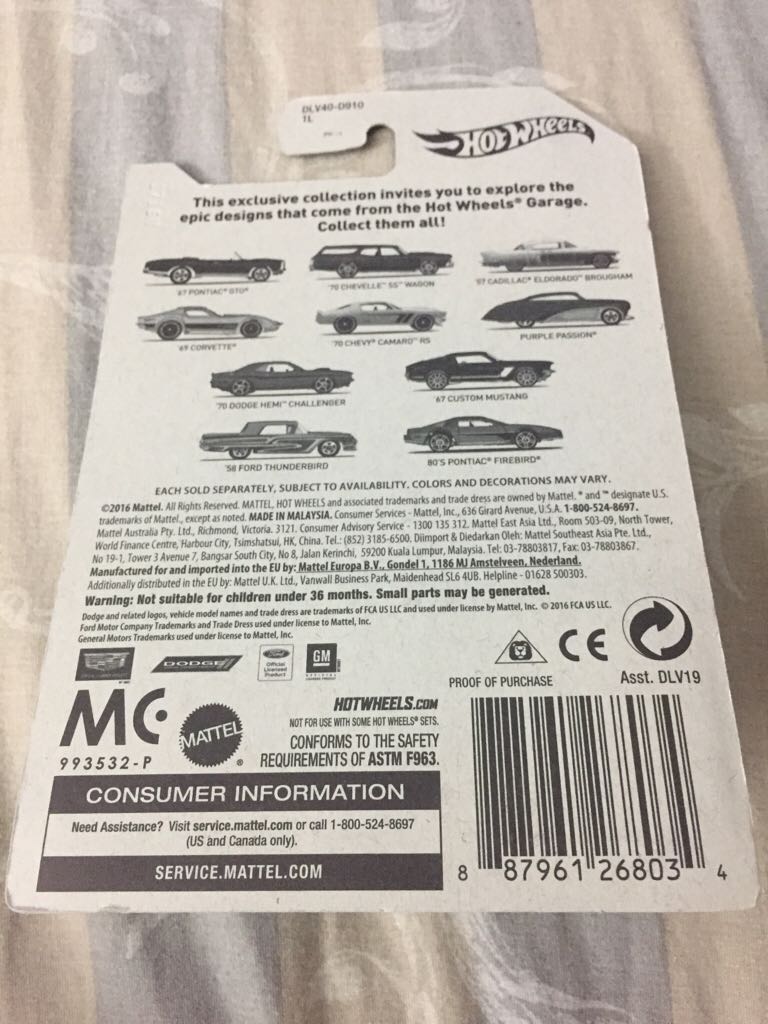 ’58 Ford Thunderbird - HW Garage toy car collectible - Main Image 2