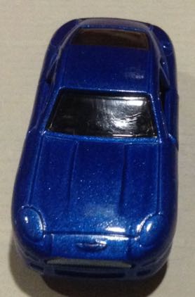 Aston Martin DB7 - Majorette toy car collectible - Main Image 2