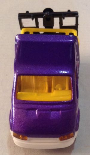 Ford Transit Grua Morada - Majorette toy car collectible - Main Image 2