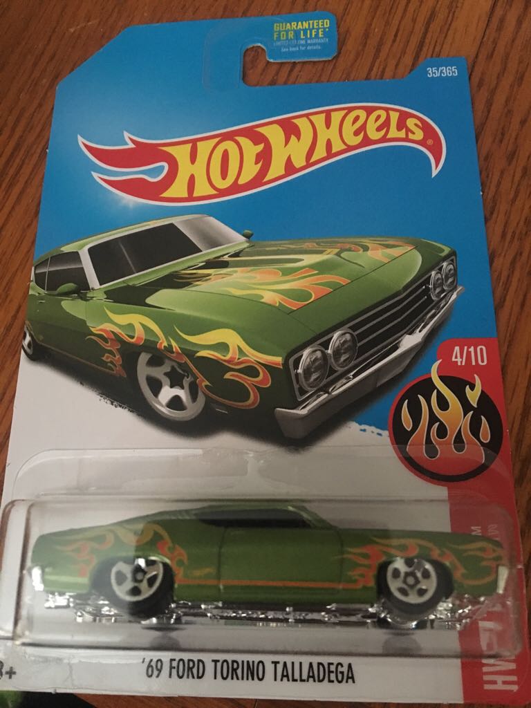 Hot Wheels Super Mario