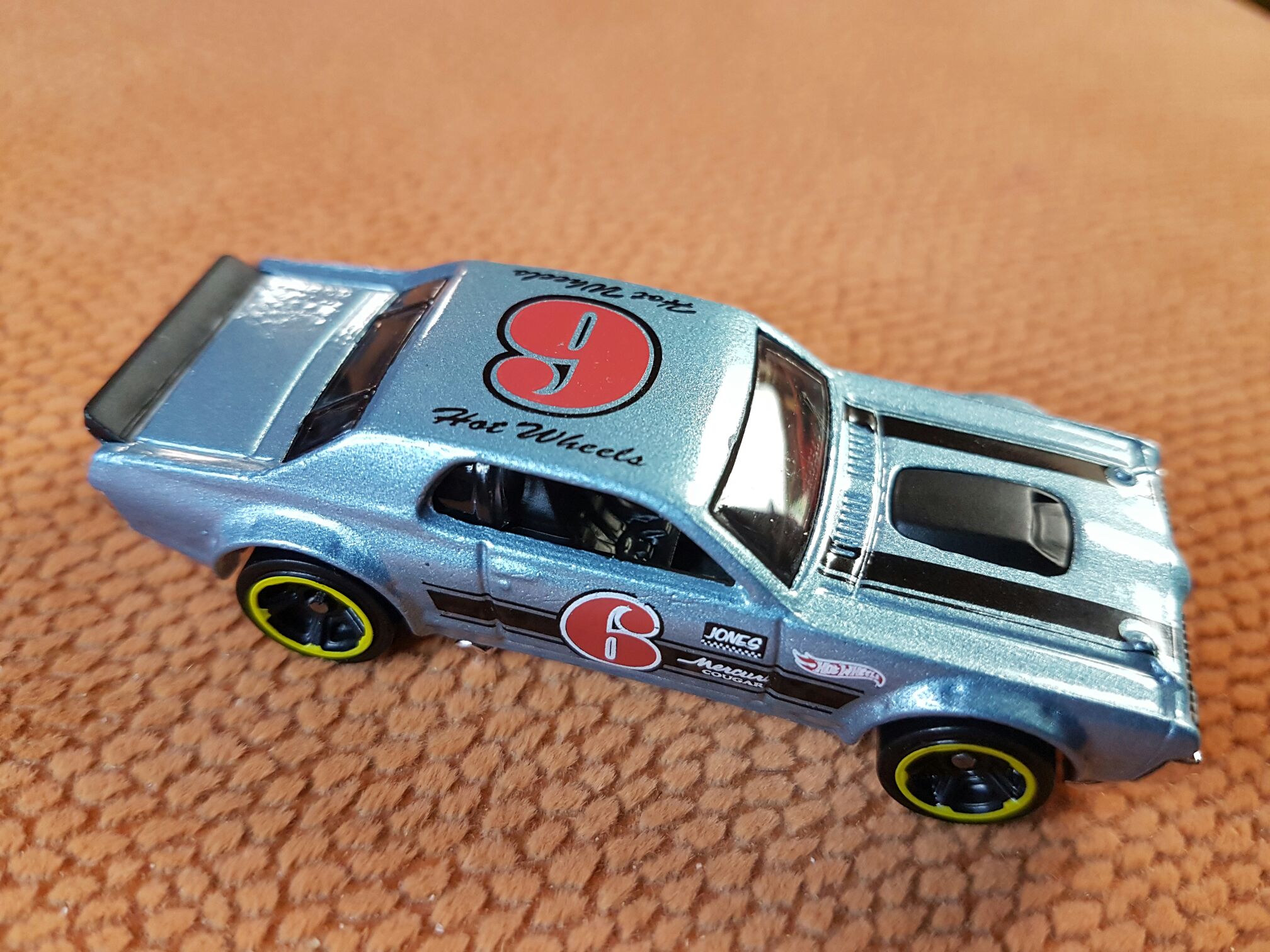 Mercury Cougar ’68 (HW) toy car collectible - Main Image 1
