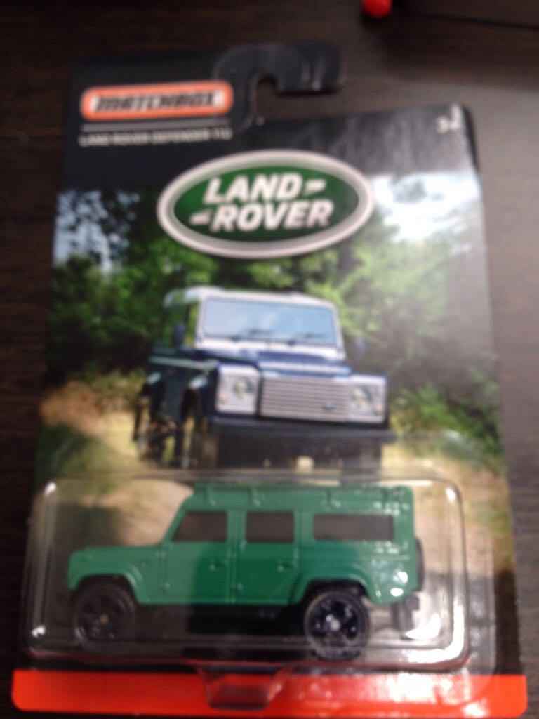 Land Rover Defender 110 GREEN LR SERIES - Land Rover toy car collectible - Main Image 1