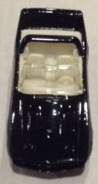 Shelby GT 500 Convertible Negro Interiores Blancos - Hot Wheels toy car collectible - Main Image 2