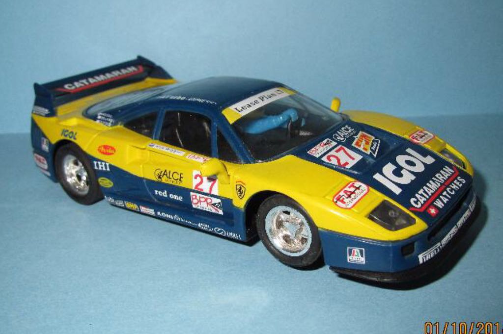 Ferrari F40 Scalextric N27 Igol - Le Mans 90’s GT toy car collectible - Main Image 1
