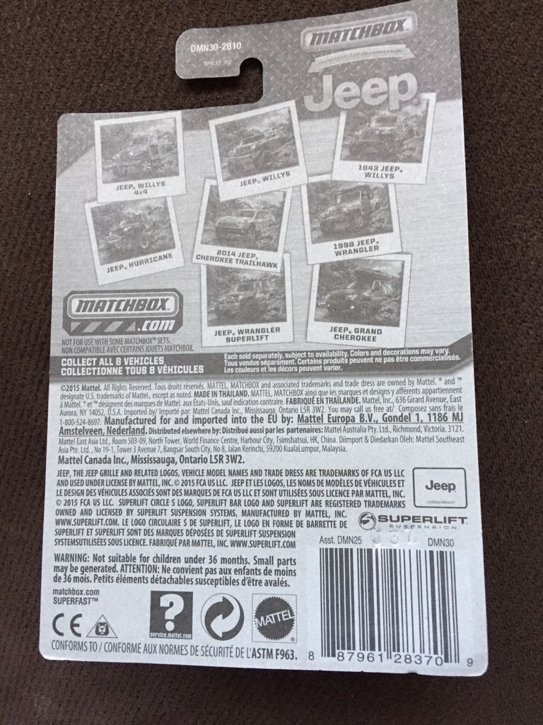 2014 Jeep Cherokee Trailhawk - Jeep Anniversary Edition toy car collectible - Main Image 2