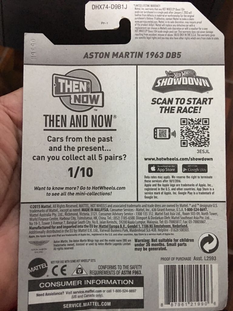 Aston Martin 1963 DB5 - ’15 Then & Now toy car collectible - Main Image 2