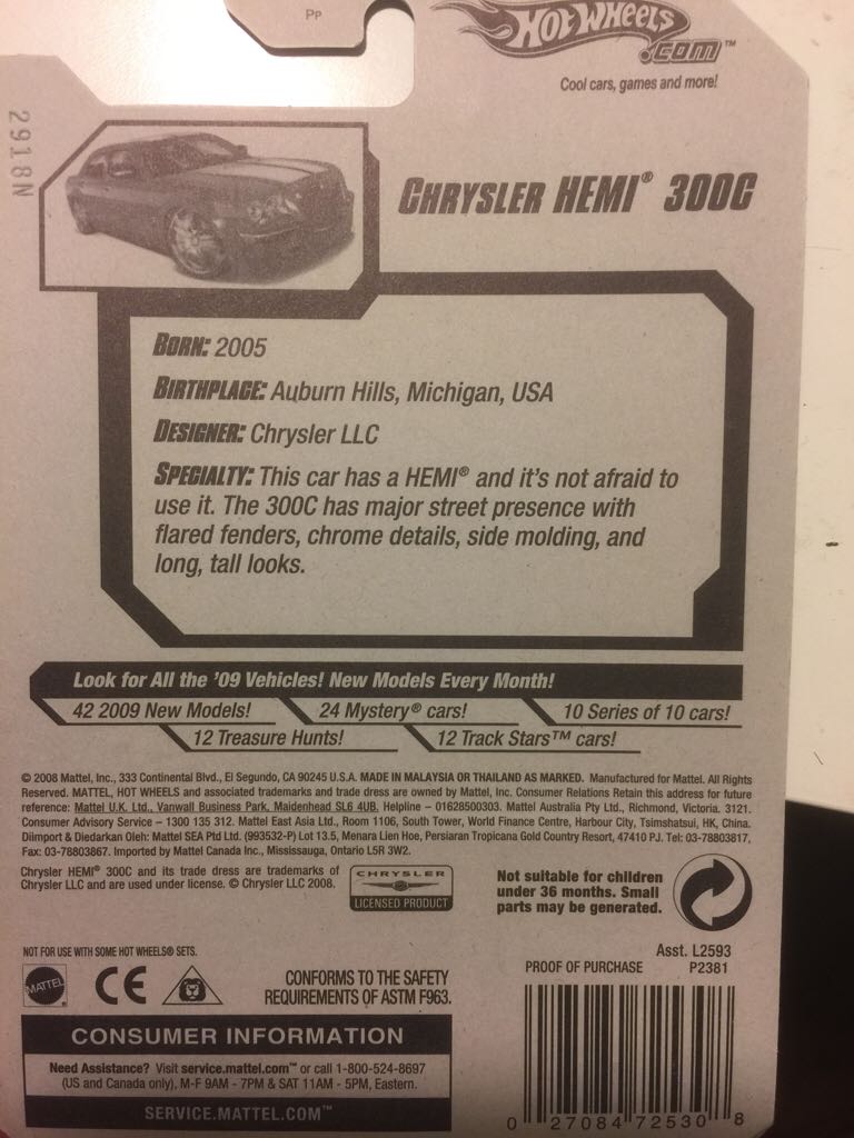 Chrysler Hemi 300C - Track Stars ’09 toy car collectible - Main Image 2