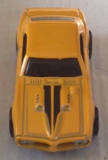’67 Pontiac Firebird 400 Amarillo - Hot Wheels toy car collectible - Main Image 2