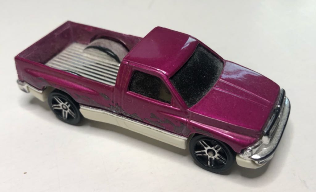 Dodge Ram Truck - Hot Wheels toy car collectible - Main Image 2