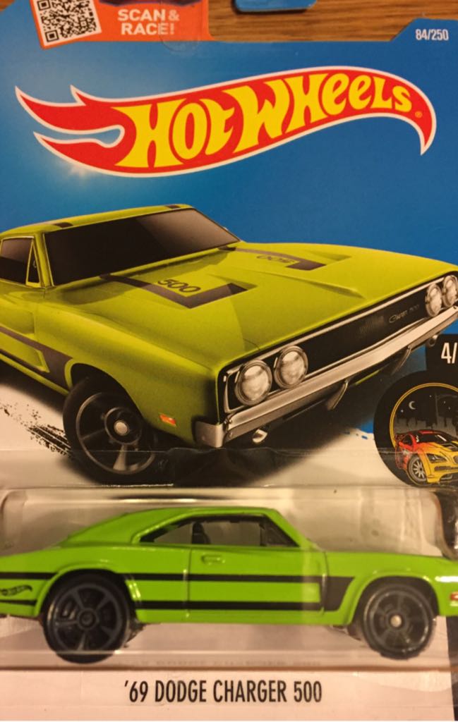 ’69 Dodge Charger 500 - HW Muscle Mania toy car collectible - Main Image 1