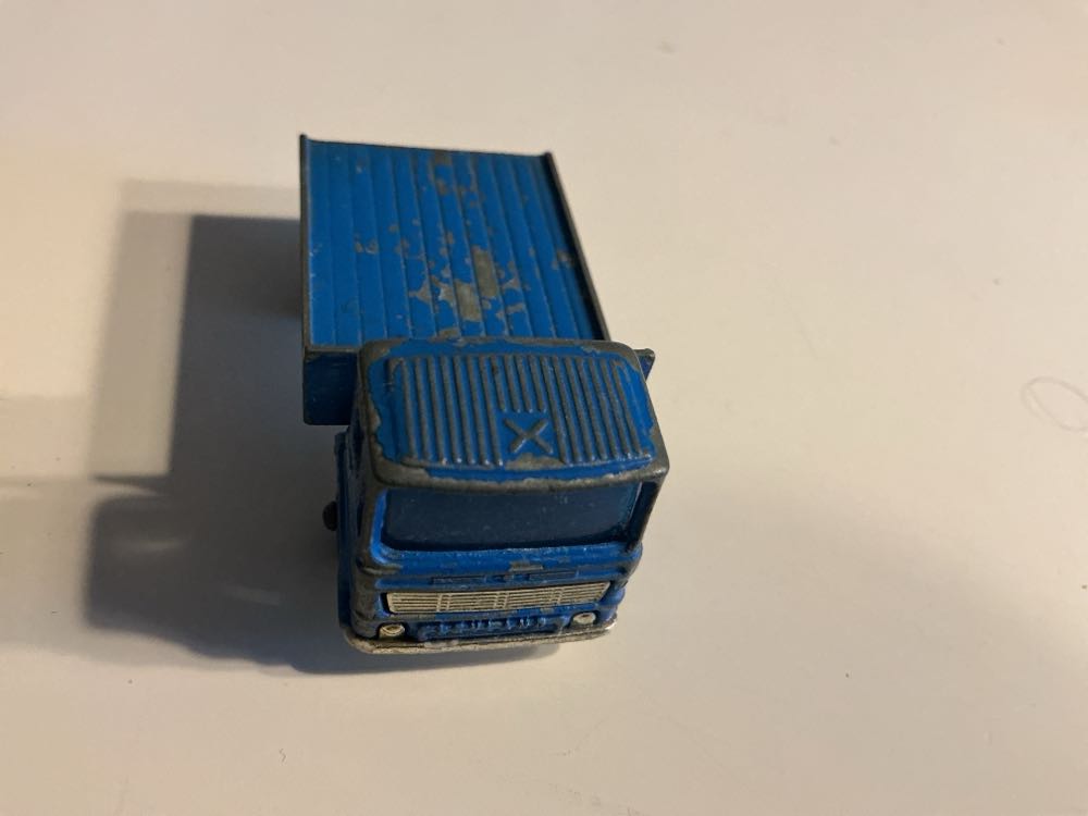 Site Hut Truck - 60 toy car collectible - Main Image 3