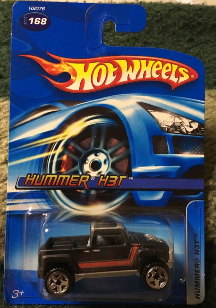 Hummer H3T - 2005 HW Mainline toy car collectible - Main Image 1