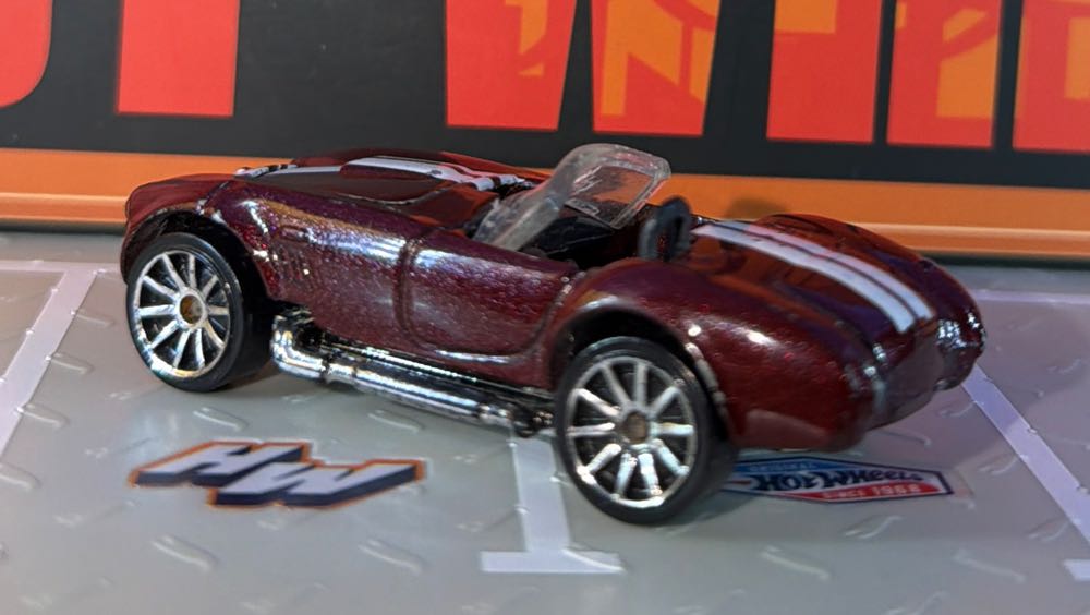 Shelby Cobra Jet 427 - Code Cars ’07 toy car collectible - Main Image 2
