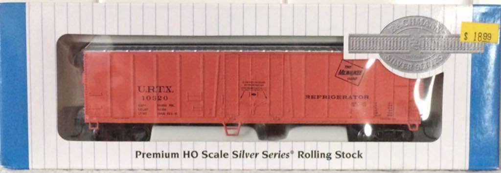 Milwaukee Road 50’ Steel Reefer - Bachmann Silver Series model trains collectible [Barcode 022899179179] - Main Image 1