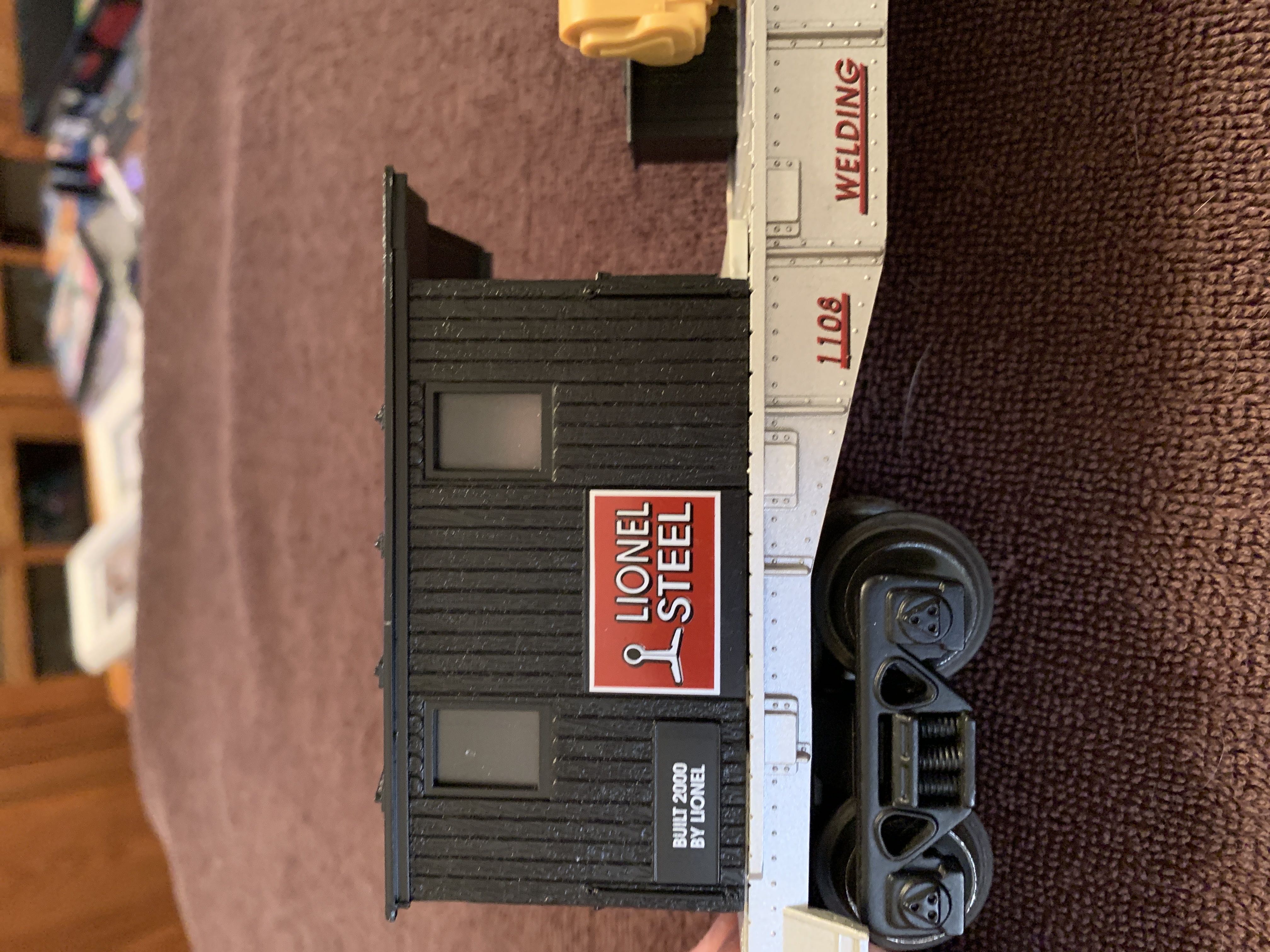 Operating Welding Flatcar - Lionel model trains collectible [Barcode 023922267078] - Main Image 4