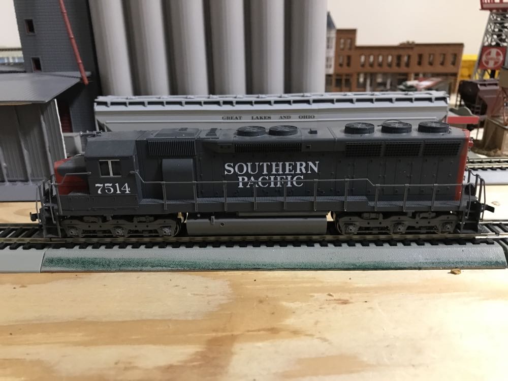 Kato Sd45 Southern Pacific  model trains collectible - Main Image 4