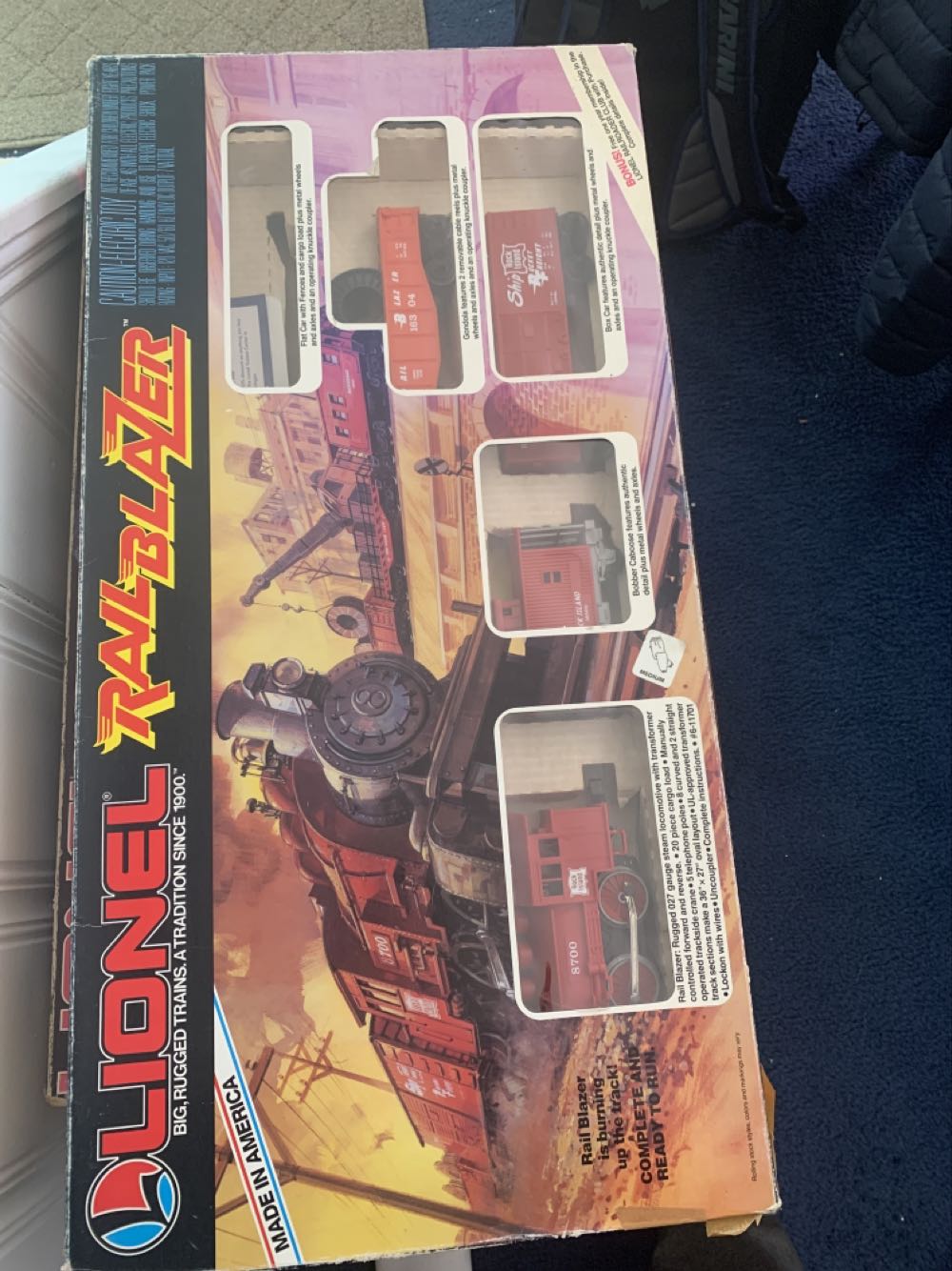 CSXT 408600 Bulkhead Flat