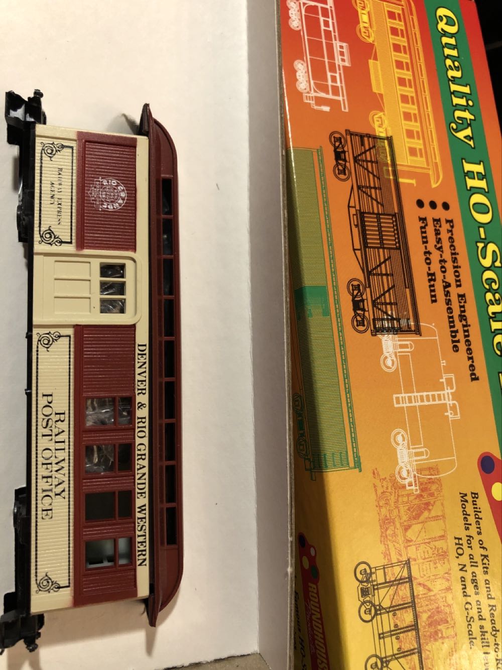 Roundhouse Denver & RioGrande Western Railway Post Office - Roundhouse model trains collectible - Main Image 1