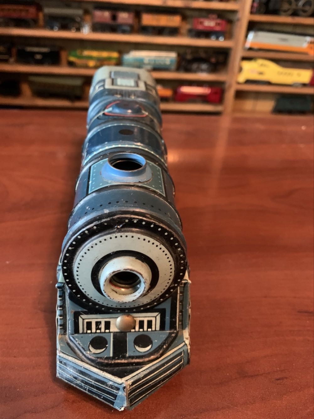 Unique Art Lines 1950 Locomotive - Unique Art Lines model trains collectible - Main Image 3