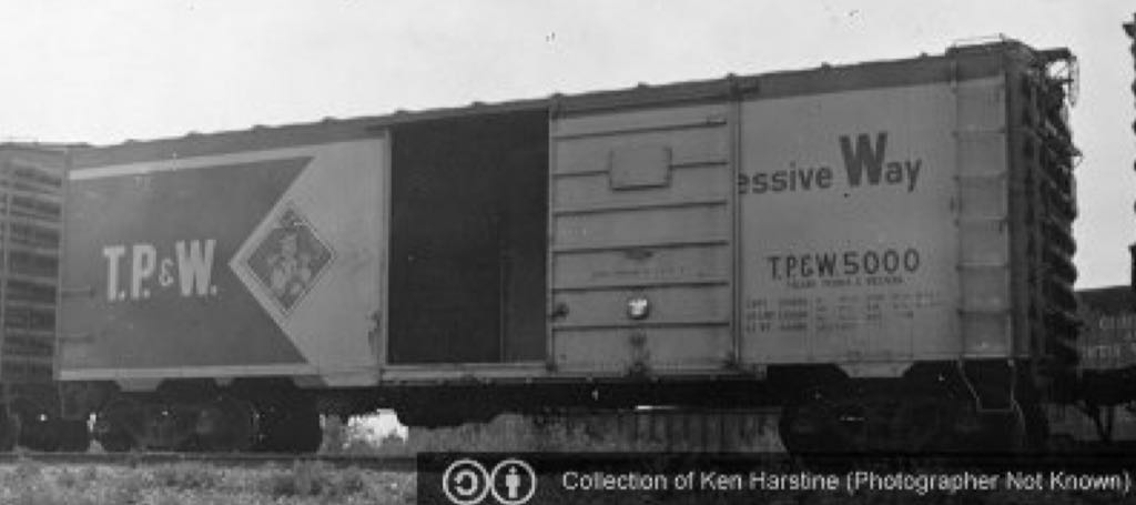 T.P.&W. - Micro Trains Line model trains collectible [Barcode 695140075218] - Main Image 2