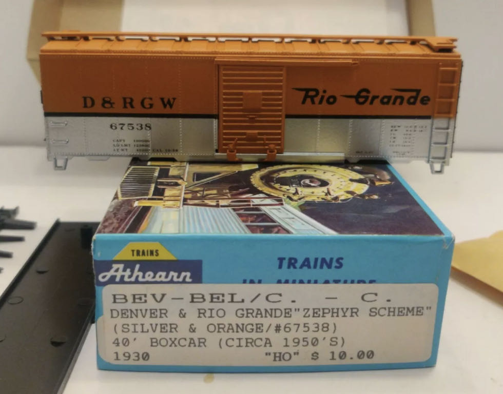 Denver & Rio Grande Zephyr Scheme 40’ Box Car #67538 - Athearn Blue Box model trains collectible - Main Image 2