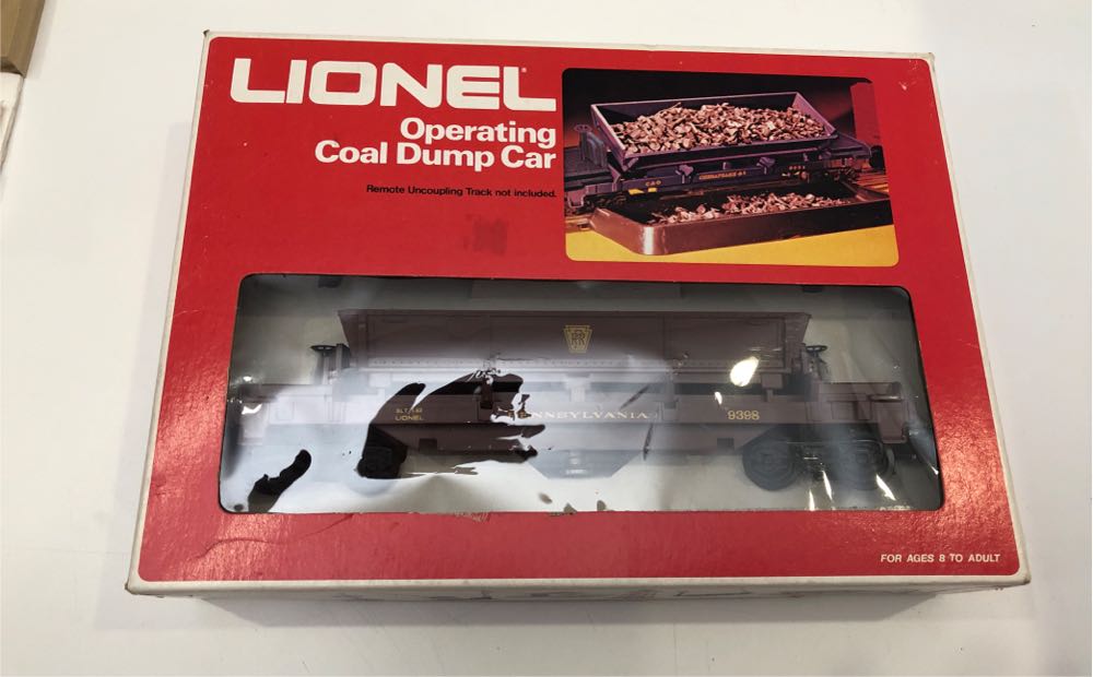 Pennsylvania Lionel 9398 Operating Coal Dump Car 6-9398 - Lionel model trains collectible - Main Image 2