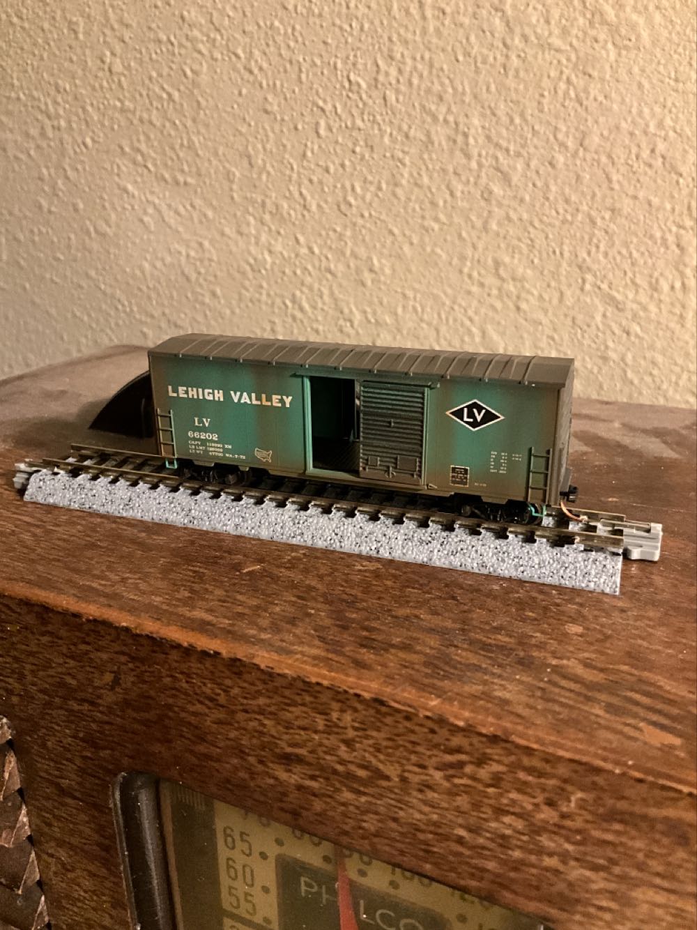 Lehigh Valley - Micro Trains Line model trains collectible - Main Image 2
