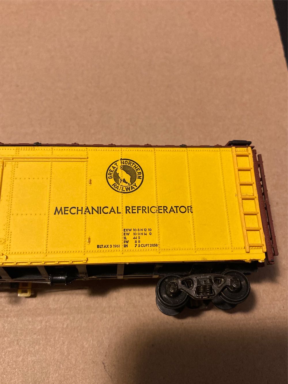 Great Northern - BC - 8100  model trains collectible - Main Image 3