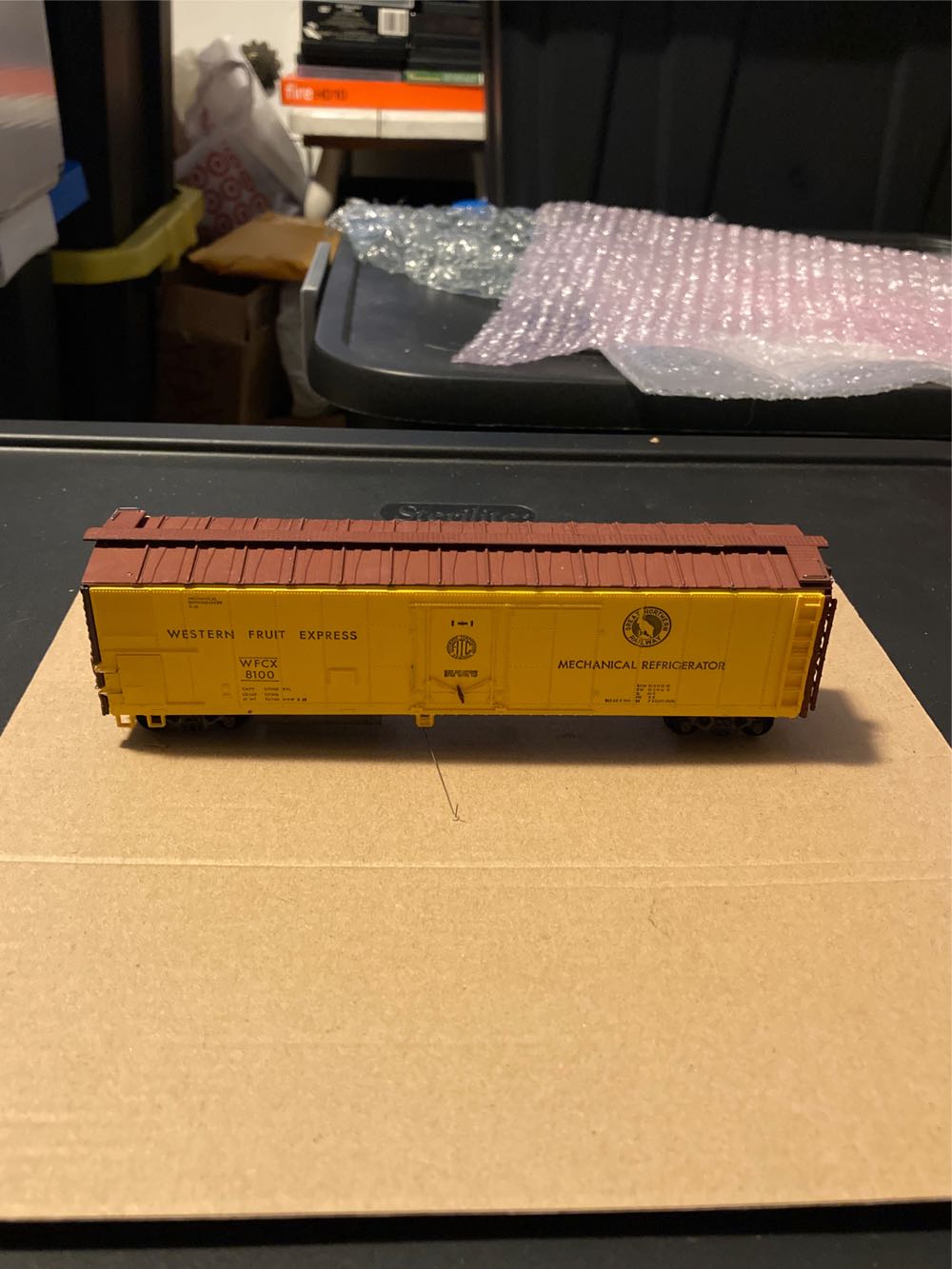 Great Northern - BC - 8100  model trains collectible - Main Image 4