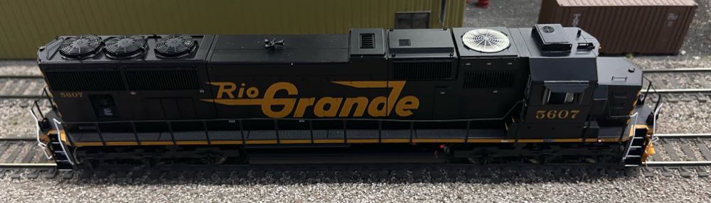 SD70 (5607)  model trains collectible - Main Image 3
