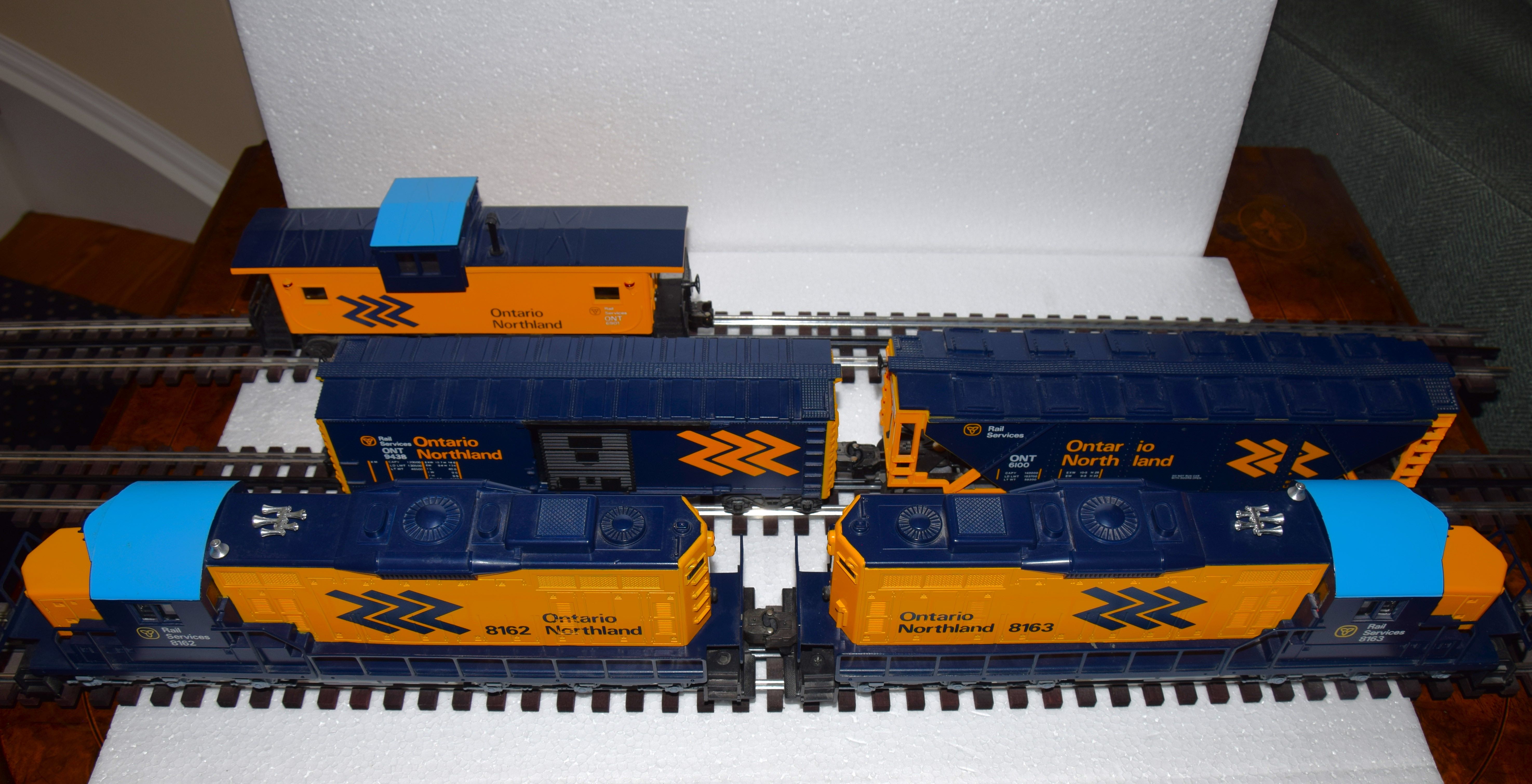 6-17576 - Lionel model trains collectible - Main Image 2