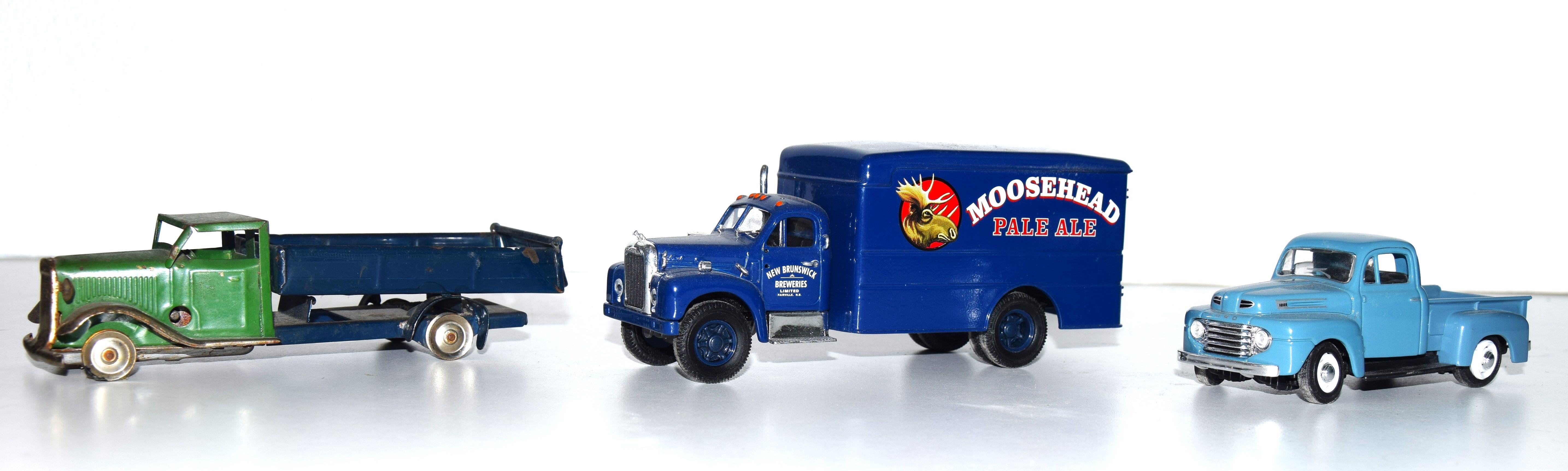 DSC 3960  model trains collectible - Main Image 1