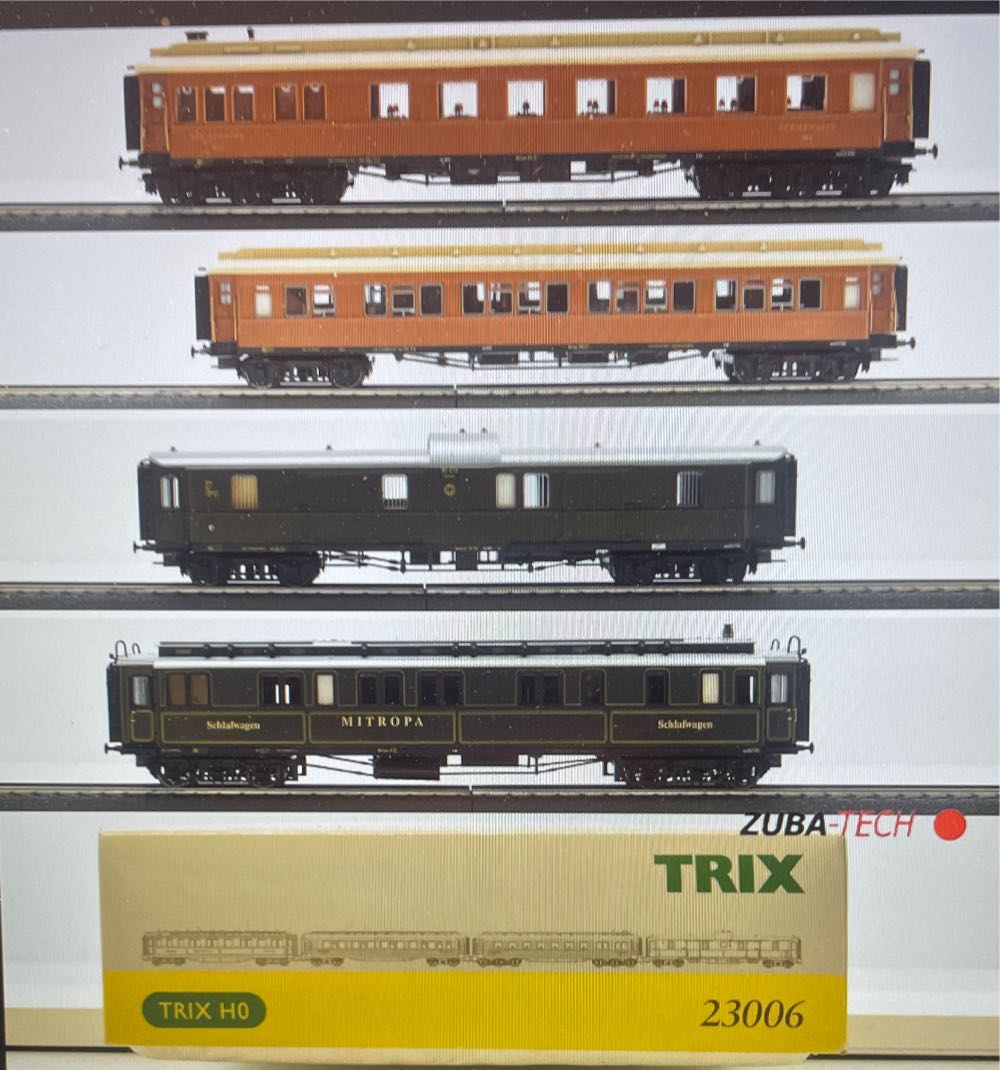 Trix H0 23006 ”die Goldenen Zwanziger Schnellzugwagen Set - Marklin/Trix model trains collectible [Barcode 4028106230066] - Main Image 1