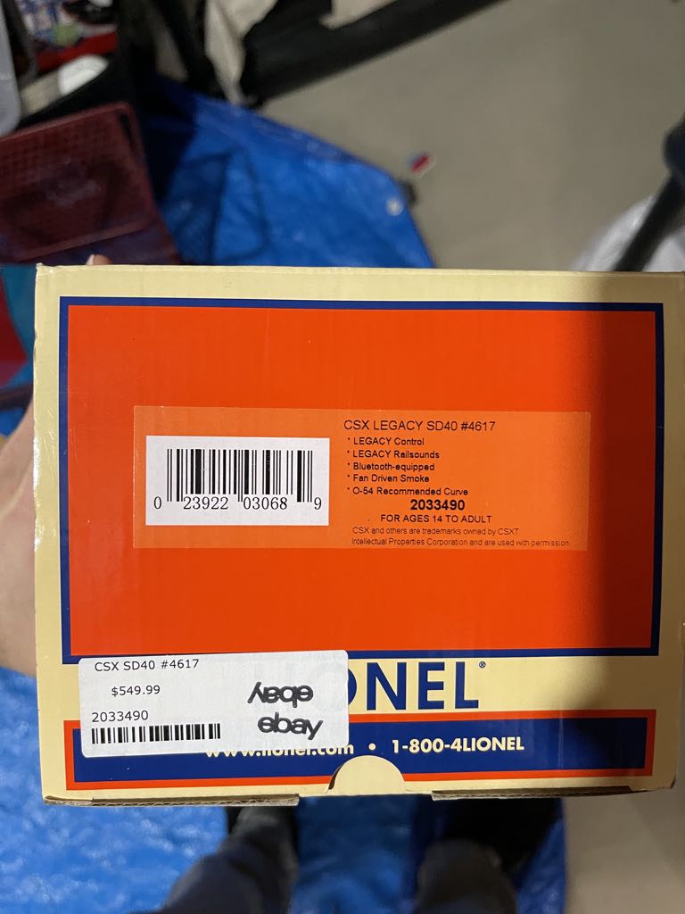 Lionel 2033490 CSX (C&O) LEGACY SD40 #4617 - Lionel model trains collectible - Main Image 2