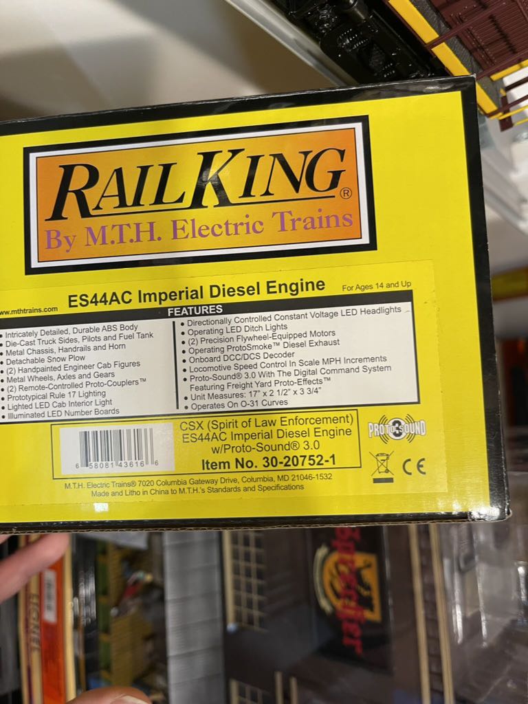 MTH 30-20752-1 CSX  Law Enforcement ES44AC Imperial Diesel Engine With Proto-Sound 3.0 3194 - Rail King By MTH Trains model trains collectible - Main Image 2